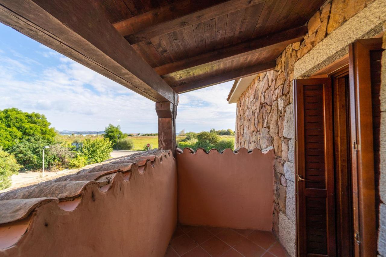 Iss Travel, Pedra Rosa 2 Bedroom Apartments With Private Terrace And Air Conditioning San Teodoro  Exterior photo